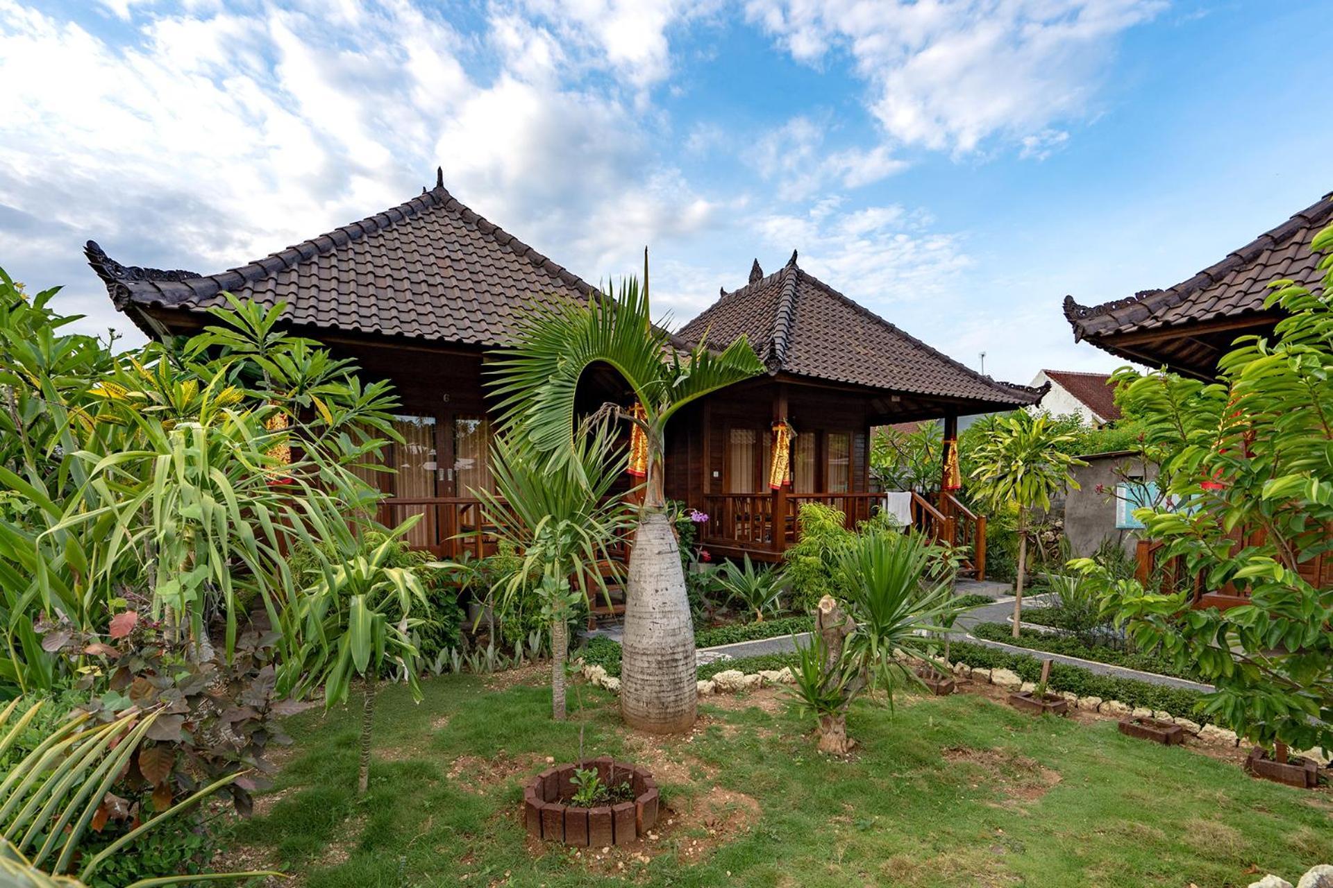 Karang Mas Lembongan Hotel Exterior photo