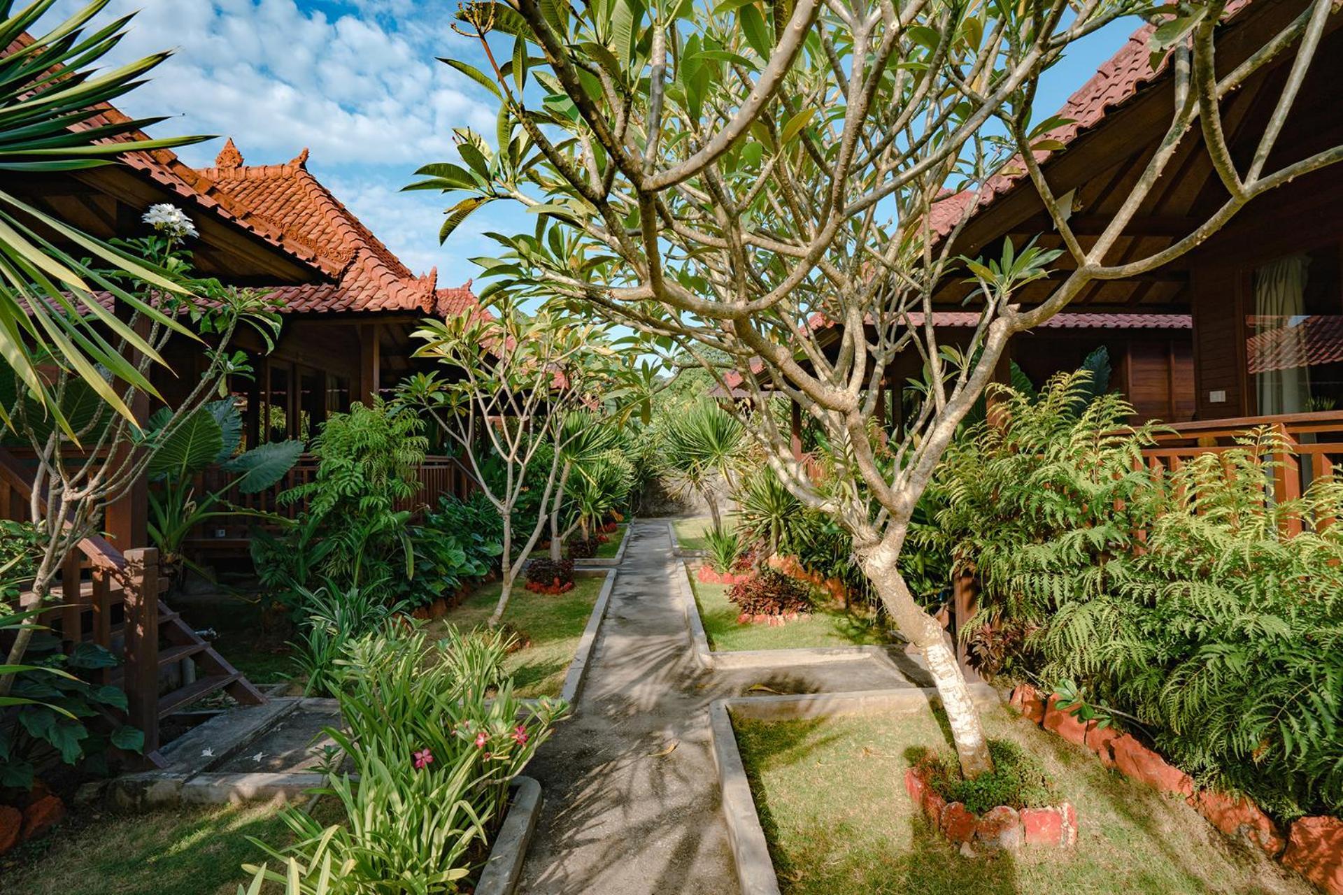Karang Mas Lembongan Hotel Exterior photo