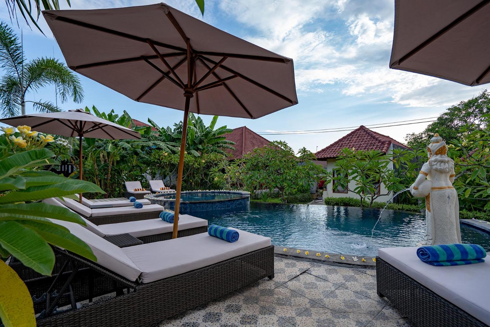 Karang Mas Lembongan Hotel Exterior photo