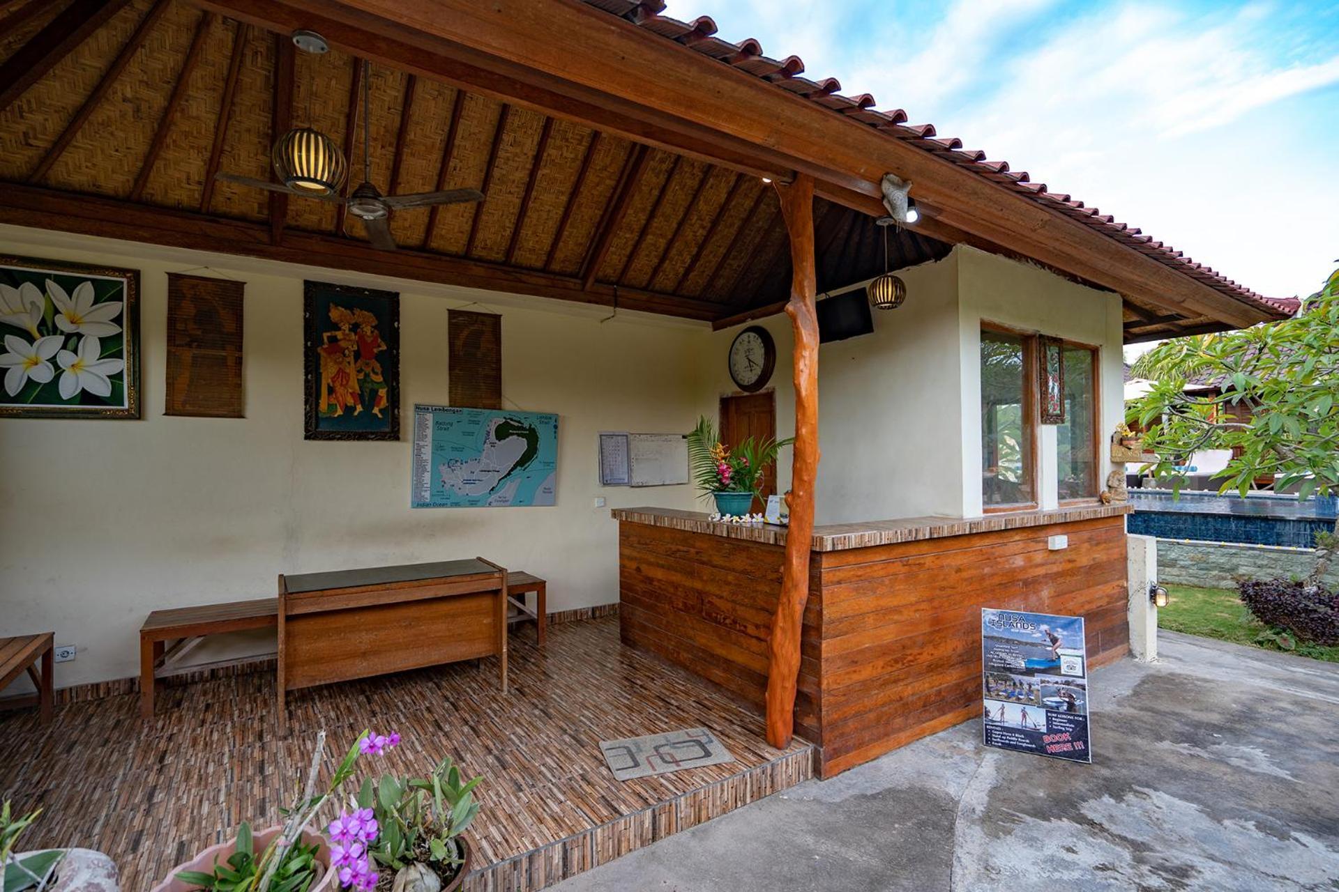 Karang Mas Lembongan Hotel Exterior photo