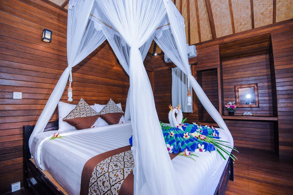 Karang Mas Lembongan Hotel Exterior photo