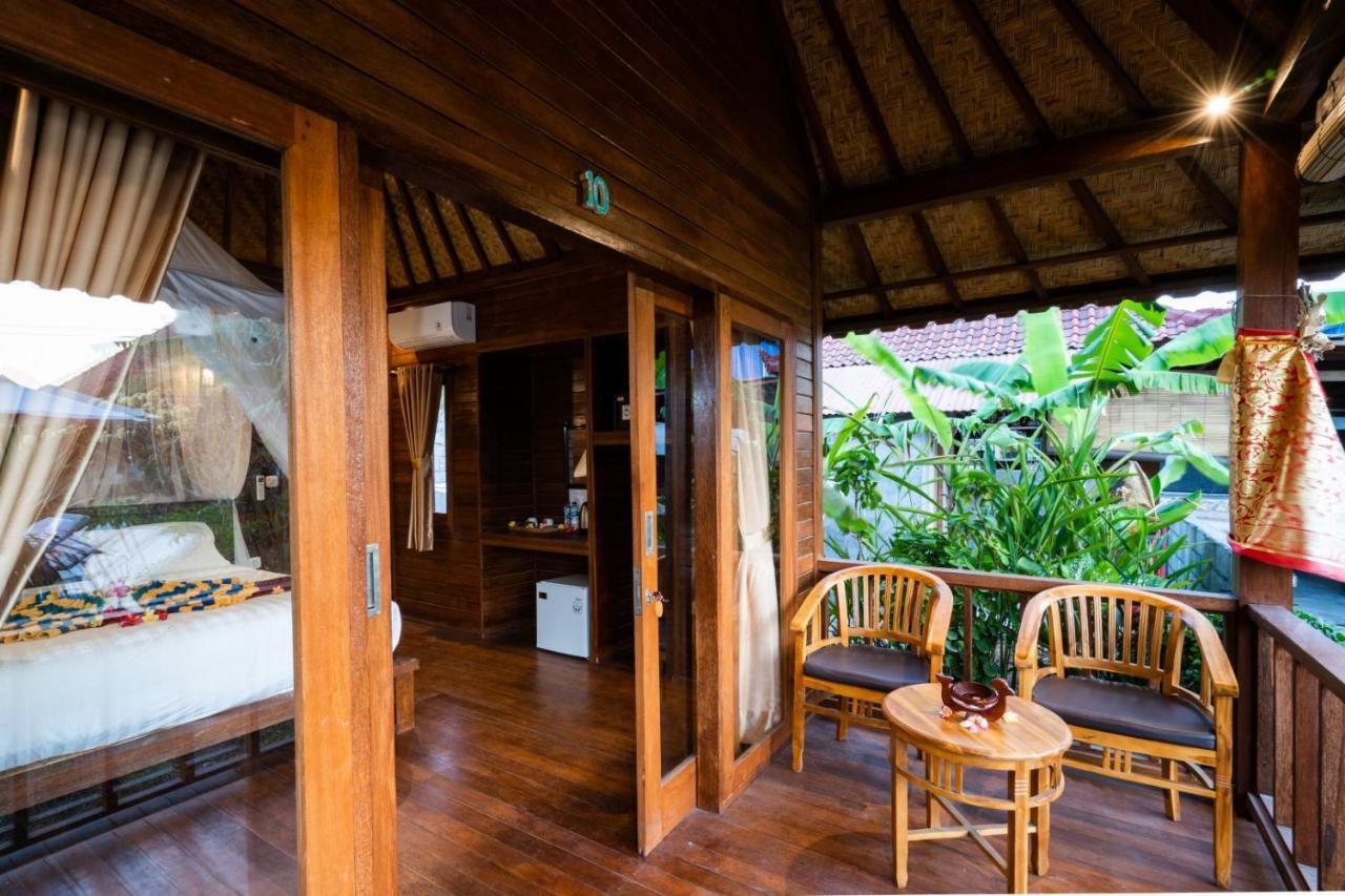 Karang Mas Lembongan Hotel Exterior photo